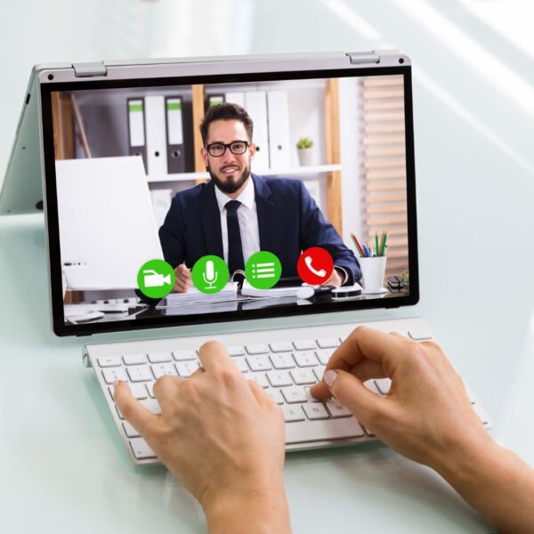 7 consejos para realizar una entrevista de trabajo por video llamada