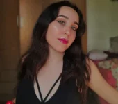 ariana caldes diseñadora